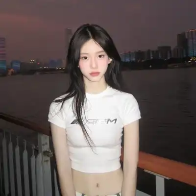 朱彤诗